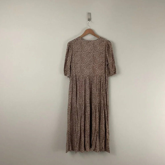 Petal & Pup Leopard Print Short Sleeve Midi Dress Size 2 NWT - Picture 2 of 6